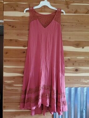 Women's Lace-Trim Sleeveless Slip Dress